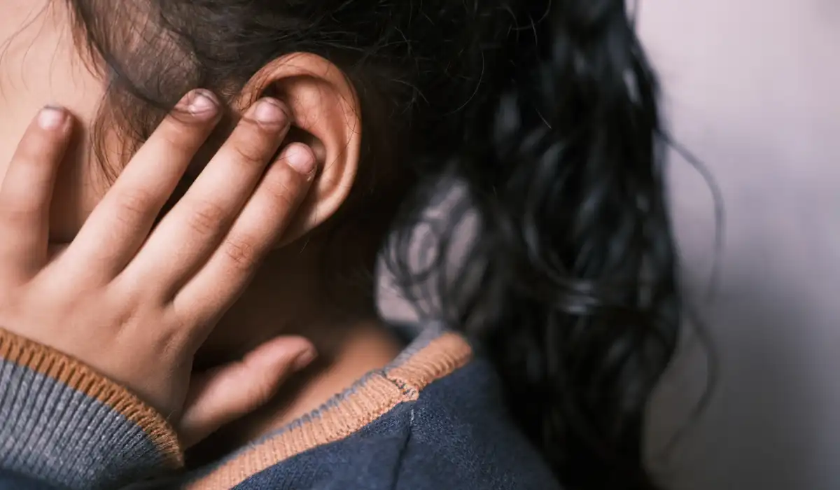 How Often Can You Use Swimmers Ear Drops Safely? Dosage and Tips